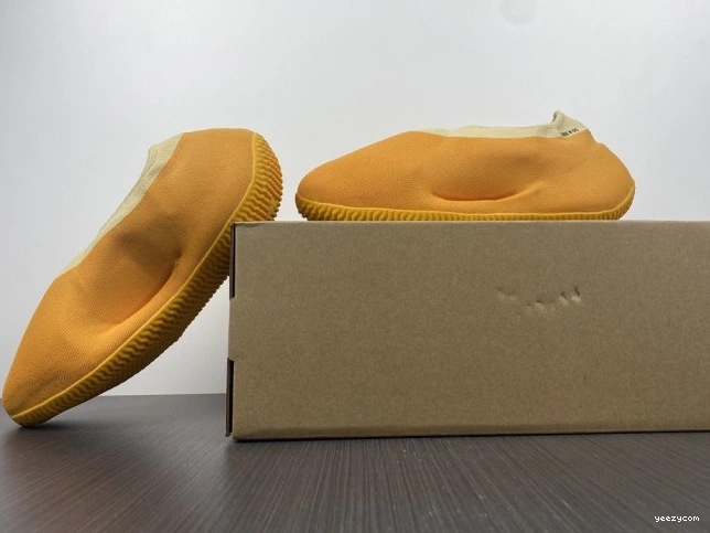 GW5353 Knit Sulfur Yeezy RNR Adidas 0817